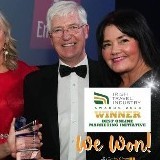 Uwalk Wins 2024 Irish Travel Industry Award 