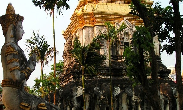Essential Thailand