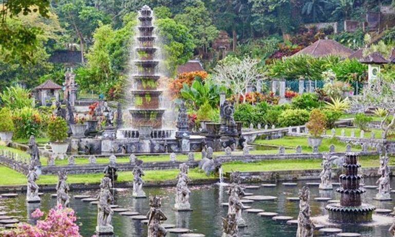 Your Hotel Title Here