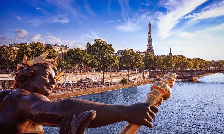 Your Hotel Title Here