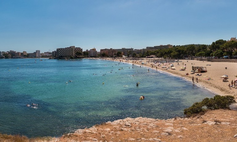 Your Hotel Title Here