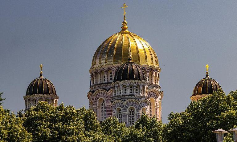 Your Hotel Title Here