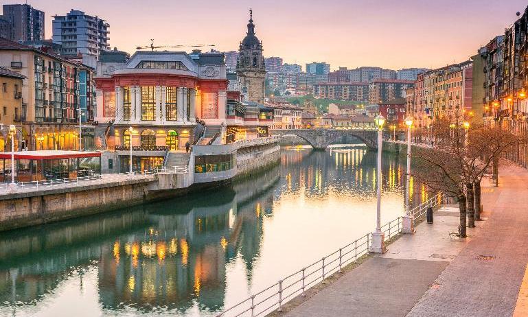 Your Hotel Title Here